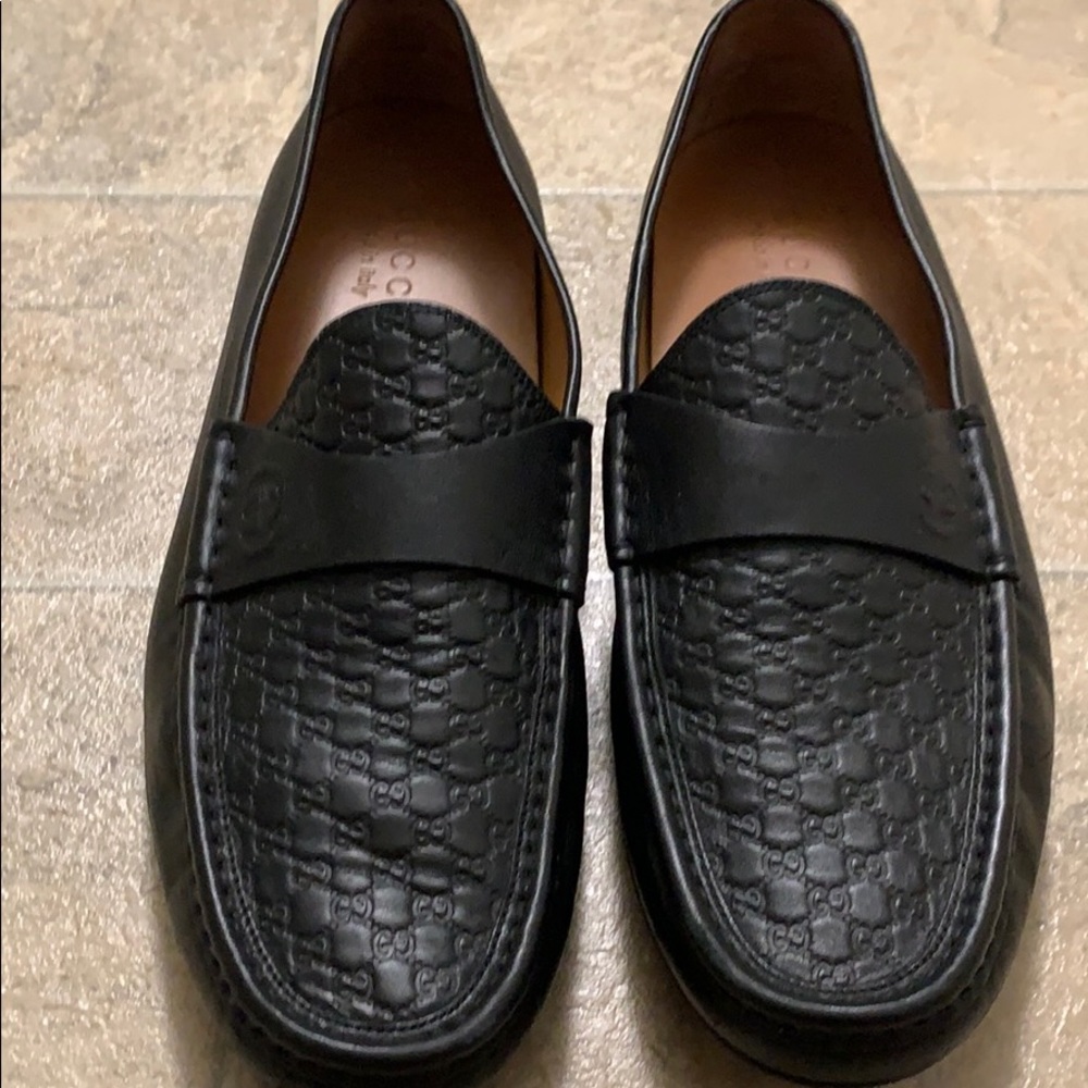 Men’s Authentic Gucci loafers